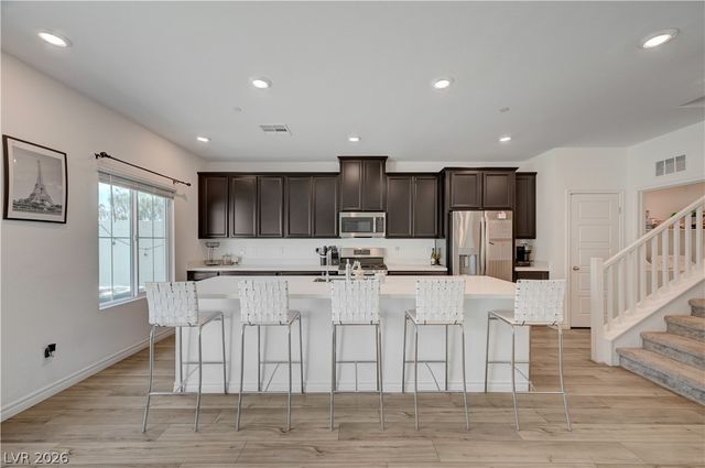 7204 North Decatur Boulevard 3, Las Vegas, NV 89131