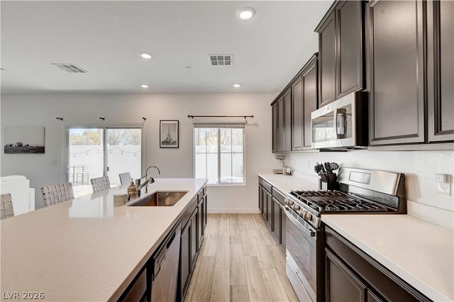 7204 North Decatur Boulevard 3, Las Vegas, NV 89131
