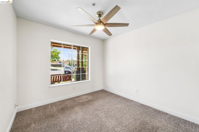 1186 El Rio Ct, Livermore, CA 94551