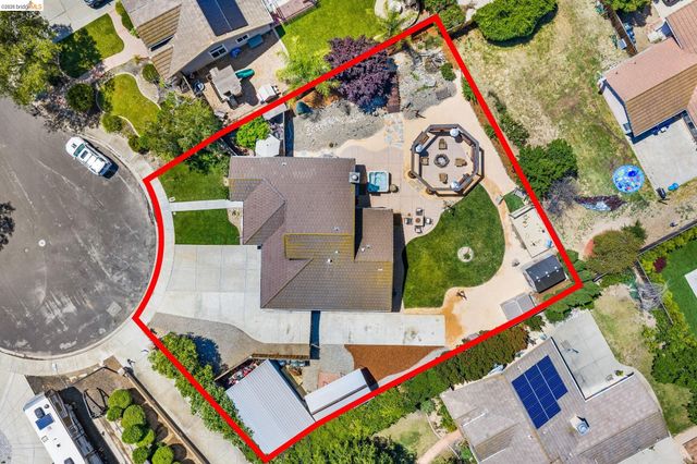 1186 El Rio Ct, Livermore, CA 94551