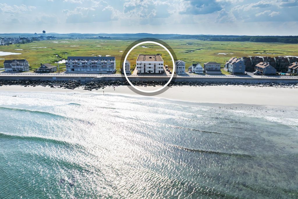 Image 26 of property listing at 567 Ocean Blvd Unit 205, Hampton, NH 03842