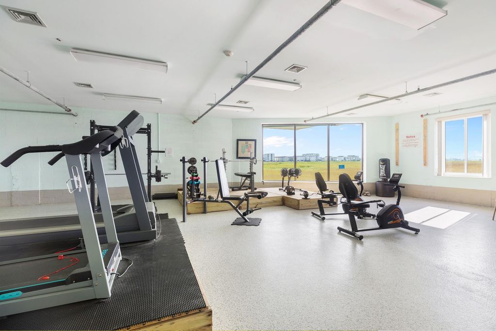 Image 32 of property listing at 567 Ocean Blvd Unit 205, Hampton, NH 03842