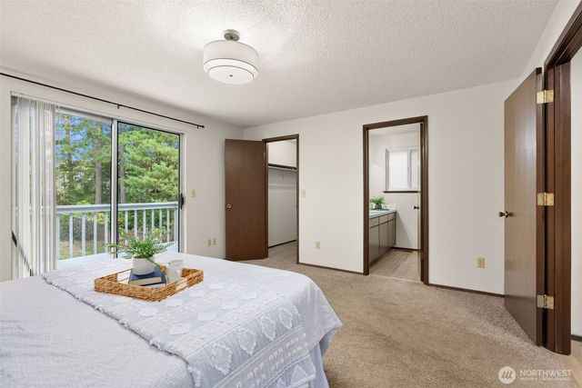 4600 NW 82nd Street, Silverdale, WA 98383