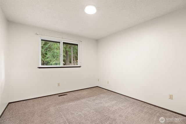 4600 NW 82nd Street, Silverdale, WA 98383