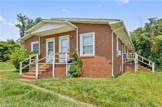 525 Weaver Avenue A & B, Archdale, NC 27263