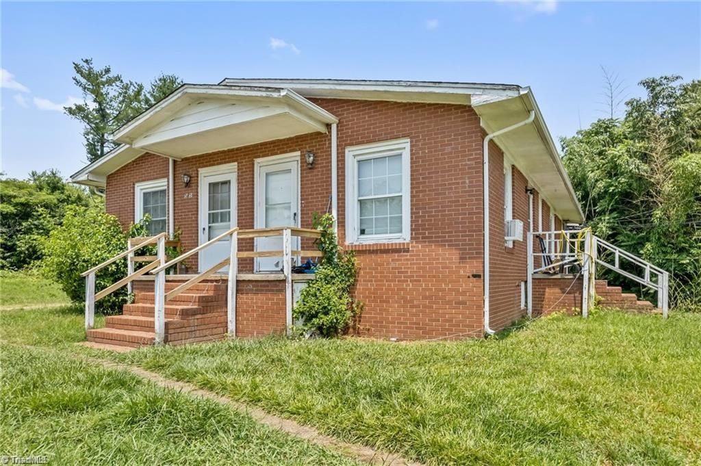 525 Weaver Avenue A & B, Archdale, NC 27263