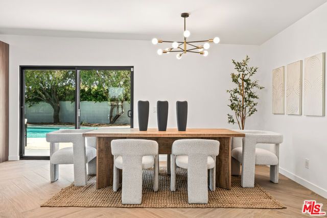 1979 E Alejo Road, Palm Springs, CA 92262