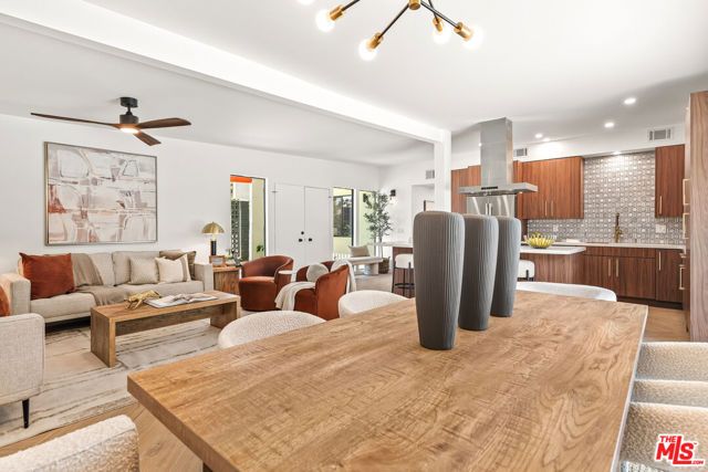 1979 E Alejo Road, Palm Springs, CA 92262