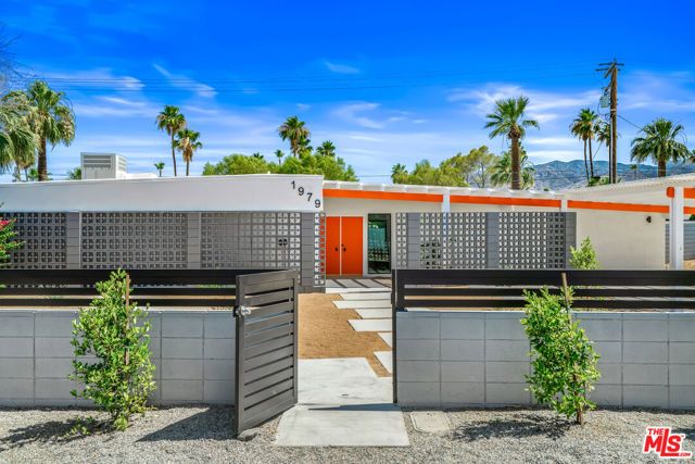 1979 E Alejo Road, Palm Springs, CA 92262