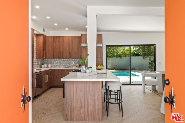 1979 E Alejo Road, Palm Springs, CA 92262