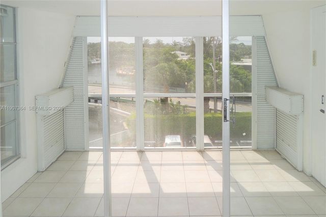 2970 NE 16th Avenue 413, Oakland Park, FL 33334