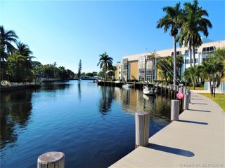 2970 NE 16th Avenue 413, Oakland Park, FL 33334