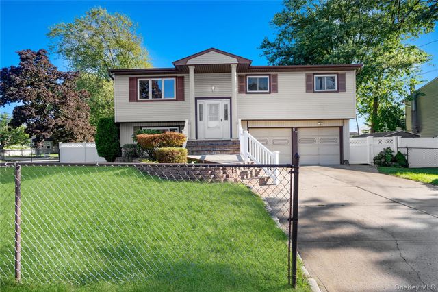 57 Sand Street, Massapequa, NY 11758