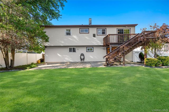 57 Sand Street, Massapequa, NY 11758