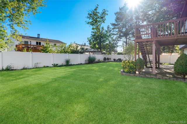 57 Sand Street, Massapequa, NY 11758