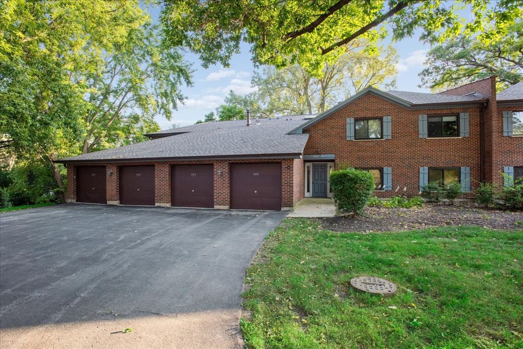 5373 Newport Drive 2-4B, Lisle, IL 60532