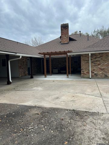 5003 Parkhollow Dr, Baton Rouge, LA 70816