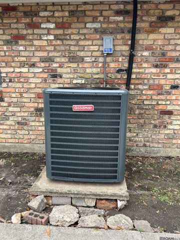 5003 Parkhollow Dr, Baton Rouge, LA 70816