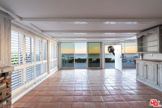 22548 Pacific Coast Highway 101, Malibu, CA 90265