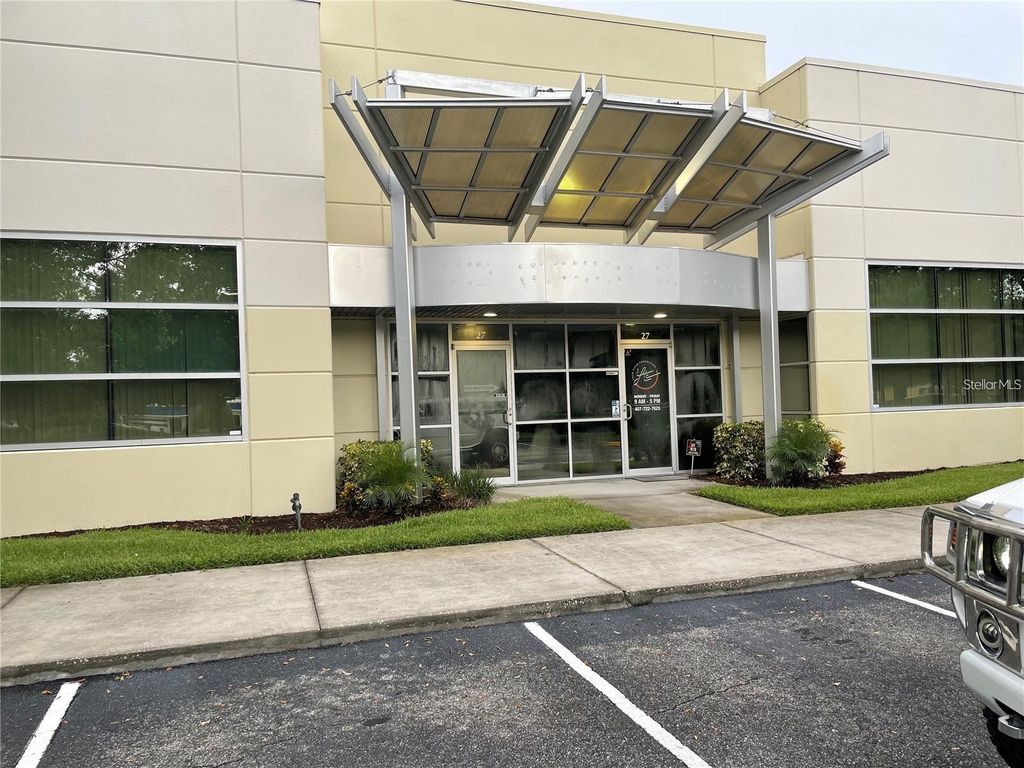 Image 1 of property listing at 8810 COMMODITY CIRCLE 27, Orlando, FL 32819