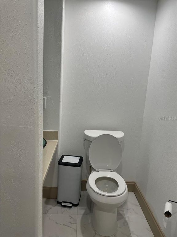 Image 33 of property listing at 8810 COMMODITY CIRCLE 27, Orlando, FL 32819