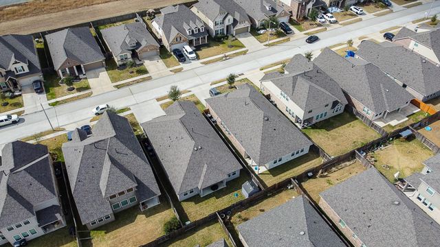 1842 Kenley Way, Alvin, TX 77511