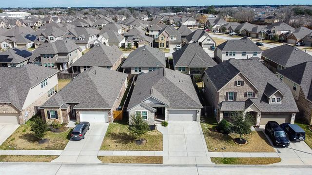 1842 Kenley Way, Alvin, TX 77511