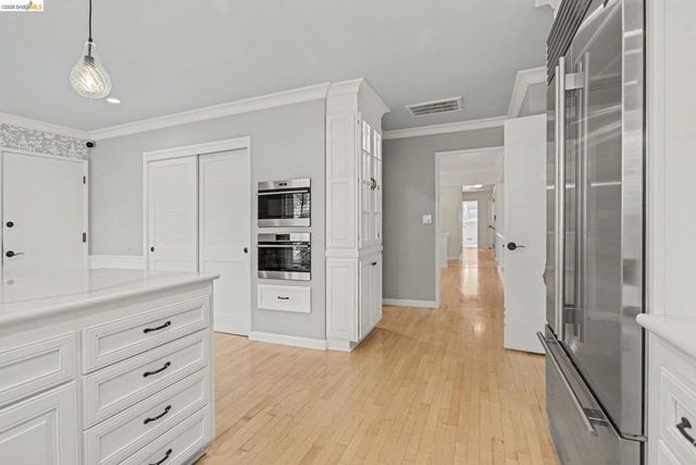 5849 Mitchell Canyon Ct, Clayton, CA 94517