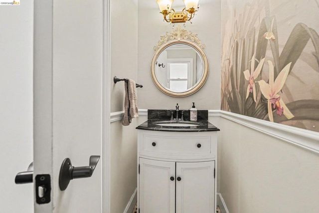 5849 Mitchell Canyon Ct, Clayton, CA 94517