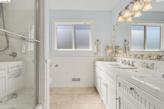 5849 Mitchell Canyon Ct, Clayton, CA 94517