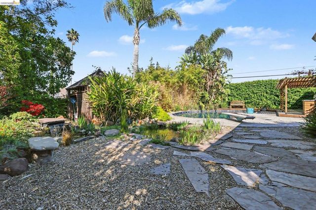 5849 Mitchell Canyon Ct, Clayton, CA 94517