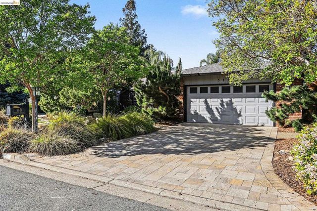 5849 Mitchell Canyon Ct, Clayton, CA 94517