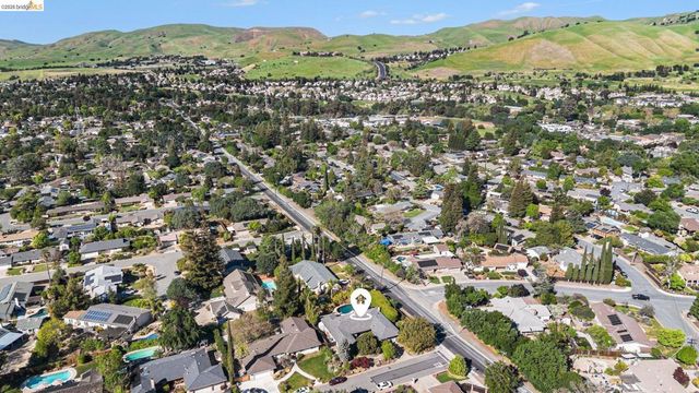 5849 Mitchell Canyon Ct, Clayton, CA 94517