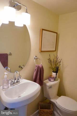 1434 YELLOWWOOD CT, Reston, VA 20190