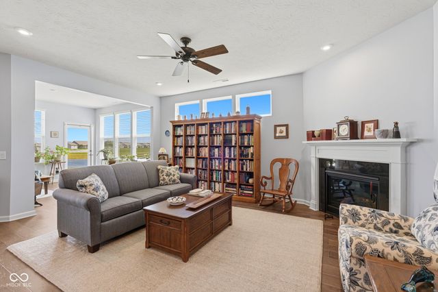 4768 Petunia Drive, Plainfield, IN 46168