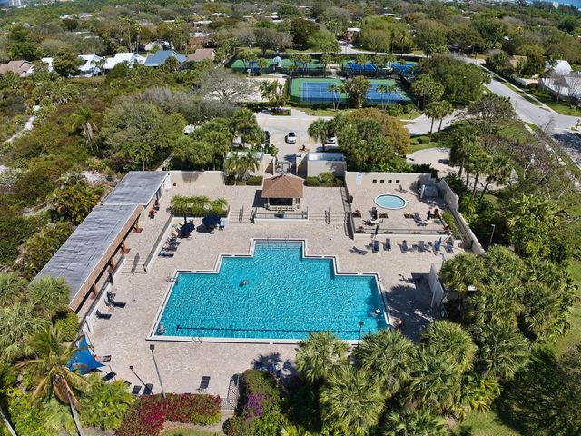 232 River Park Drive, Jupiter, FL 33477