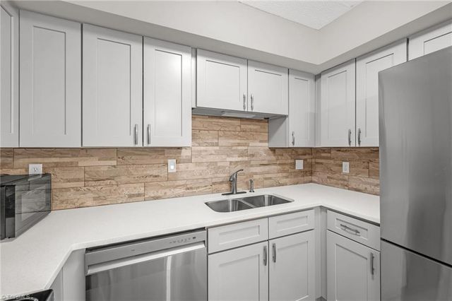 100 Wafco Lane G, Greensboro, NC 27401