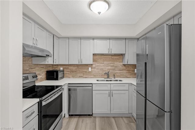 100 Wafco Lane G, Greensboro, NC 27401