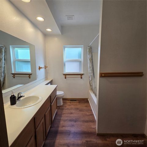 6039 Bryanston Lane SE, Lacey, WA 98513