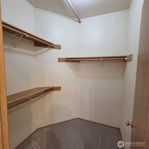 6039 Bryanston Lane SE, Lacey, WA 98513