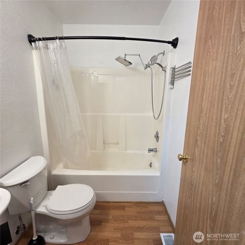 6039 Bryanston Lane SE, Lacey, WA 98513