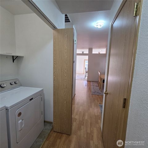 6039 Bryanston Lane SE, Lacey, WA 98513