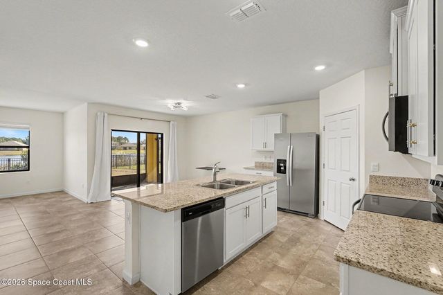 578 Old Country Road South E, Palm Bay, FL 32909