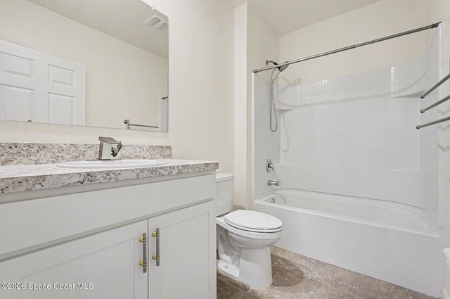 578 Old Country Road South E, Palm Bay, FL 32909