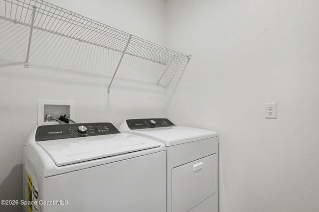 578 Old Country Road South E, Palm Bay, FL 32909