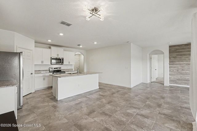 578 Old Country Road South E, Palm Bay, FL 32909