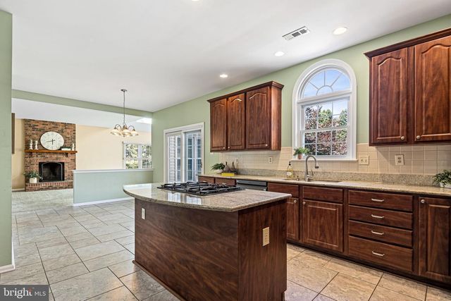 1415 RIDGEWOOD LN, Newtown, PA 18940