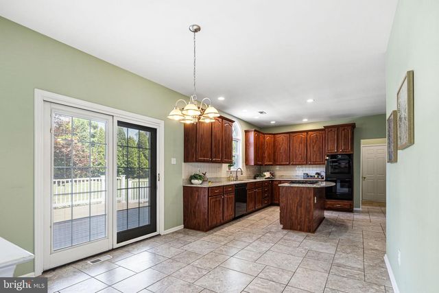 1415 RIDGEWOOD LN, Newtown, PA 18940