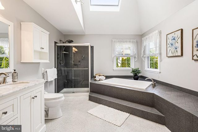 1415 RIDGEWOOD LN, Newtown, PA 18940