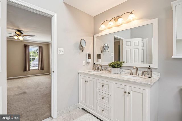 1415 RIDGEWOOD LN, Newtown, PA 18940